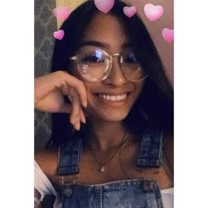 Meet your Posher, Ella